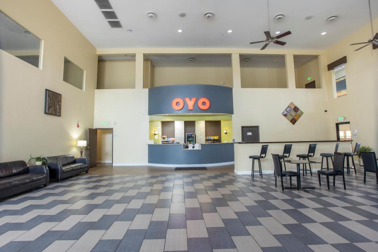 Oyo Hotel Knoxville Tn Cedar Bluff I-40 エクステリア 写真