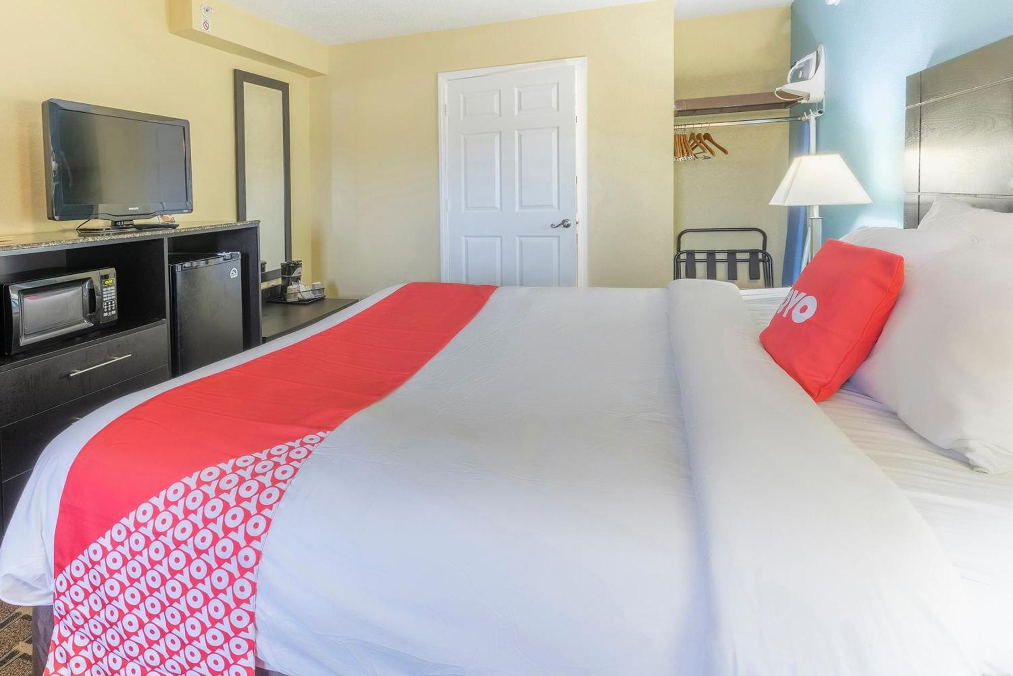 Oyo Hotel Knoxville Tn Cedar Bluff I-40 エクステリア 写真